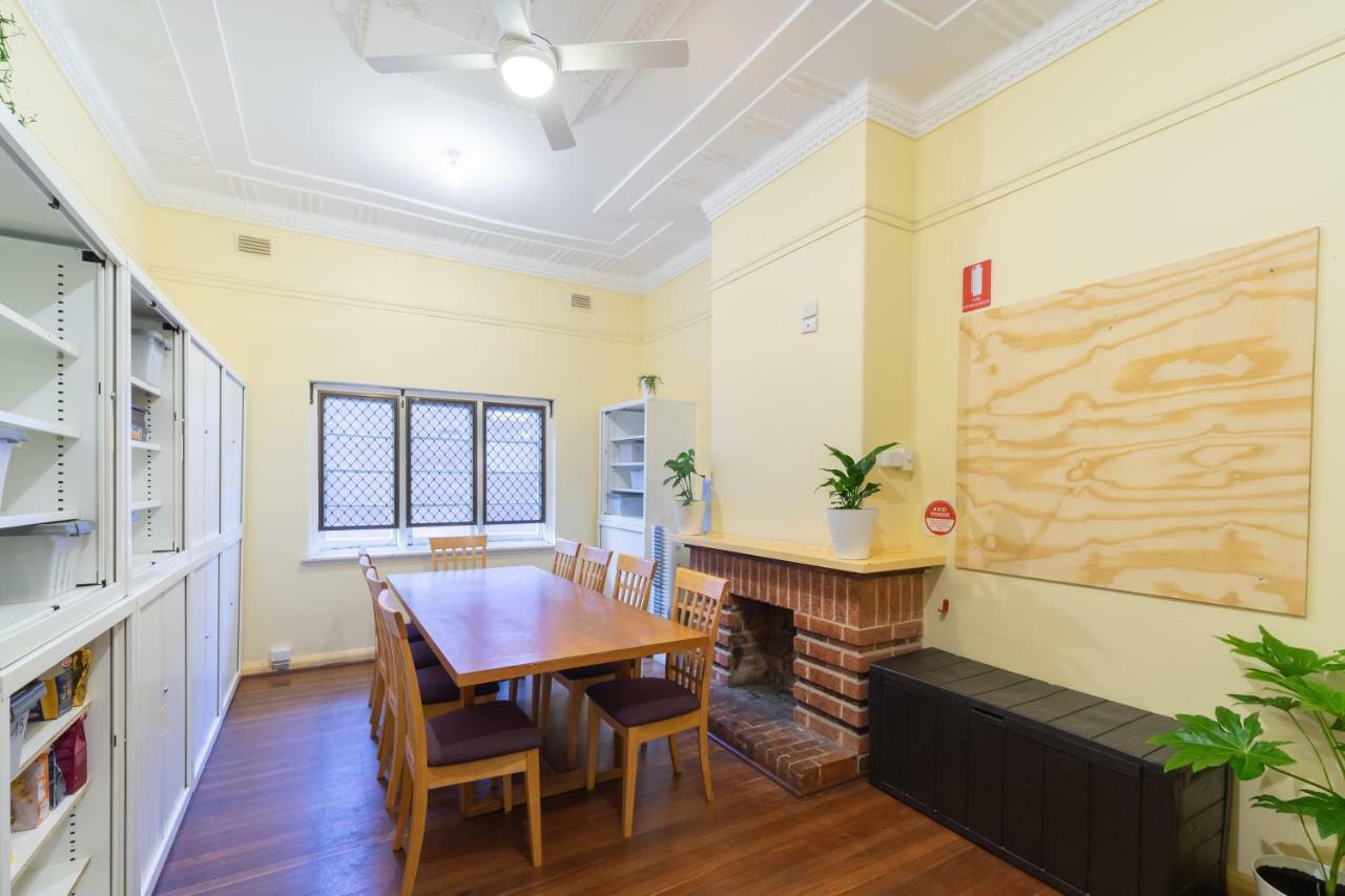 Myozexp Aberdeen Lodge Perth Bagian luar foto